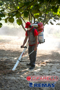 Cifarelli V1200 Benzinli Motorlu Meyve Fındık Yaprak Toplama Makinesi