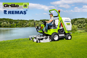 Grillo FD900 Oturaklı 25 HP Dizel 4x4 Çim Biçme Makinesi  Çim Traktörü